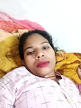 Snapshot of Rubi_sarma chatting on 09/27/25, 11:32 Rubi sarma online show from 09/27/25, 11:32