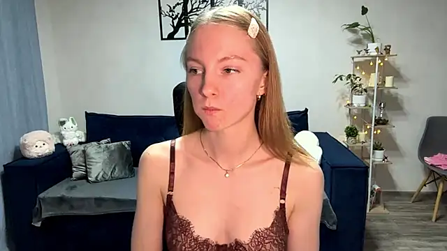 BrightAnnie online show from 10/15/25, 03:01