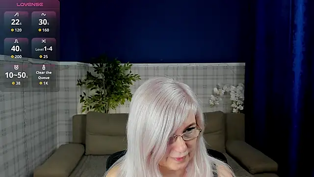 Hella Fabel online show from 05/09/26, 01:11