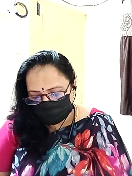 Snapshot of Ananya_flower chatting on 09/10/25, 04:34 Ananya flower online show from 09/10/25, 04:34
