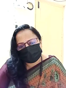 Snapshot of Ananya_flower chatting on 10/15/25, 03:34 Ananya flower online show from 10/15/25, 03:34
