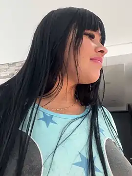 BrendaCrean online show from 02/06/25, 05:40