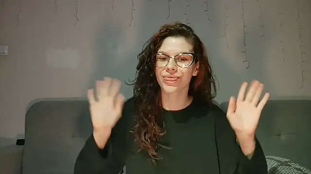 LaVostraDorothy online show from 05/11/26, 07:44