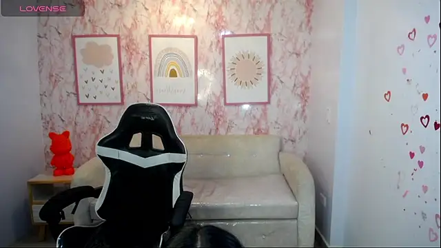 Kylie ch1 online show from 10/31/25, 11:00