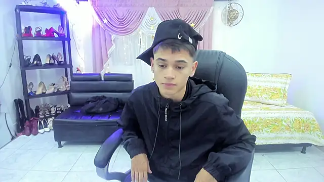 Aron Boyy online show from 09/11/25, 07:25