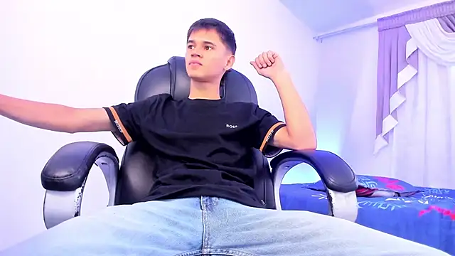 Aron Boyy online show from 10/04/25, 08:07