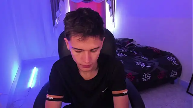 Aron Boyy online show from 12/01/25, 07:30