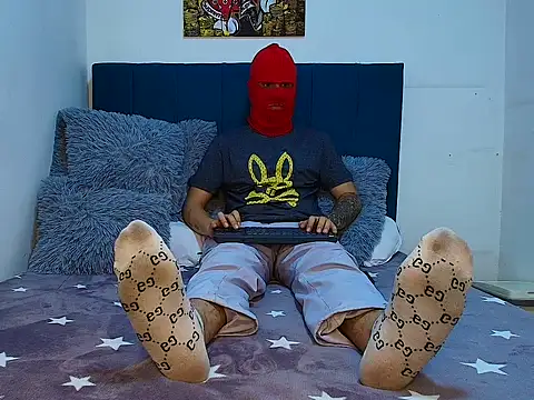 Warmteam777 online show from 11/28/25, 02:03