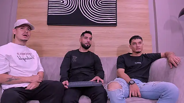 mike friends online show from 06/19/26, 04:11
