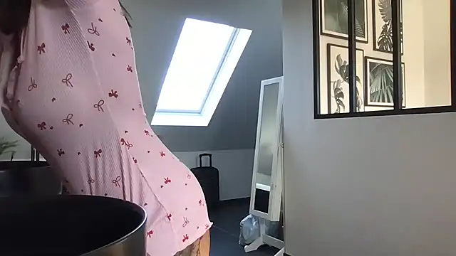 AmyStone   online show from 02/08/26, 11:02