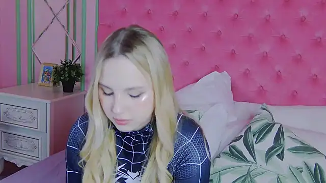 Sky Cutie online show from 03/15/26, 05:13