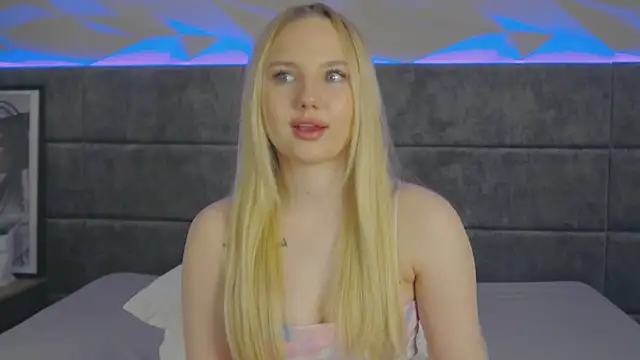 Sky Cutie online show from 06/05/26, 06:52