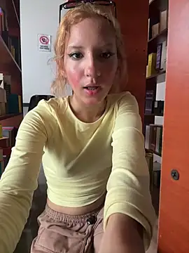 Snapshot of SweetBunnyGF chatting on 04/03/26, 09:57 SweetBunnyGF online show from 04/03/26, 09:57