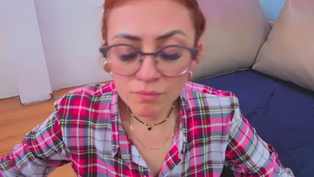 Snapshot of Victoria_Fallon chatting on 10/22/25, 08:19 Victoria Fallon online show from 10/22/25, 08:19