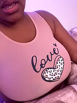 monica0501 online show from 12/17/25, 07:53