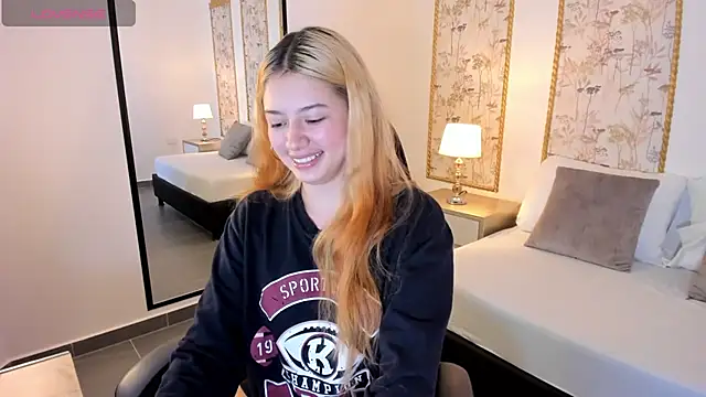 daniand  online show from 11/05/25, 02:55