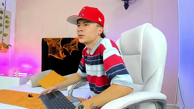 Nascary Fox online show from 10/01/25, 07:53