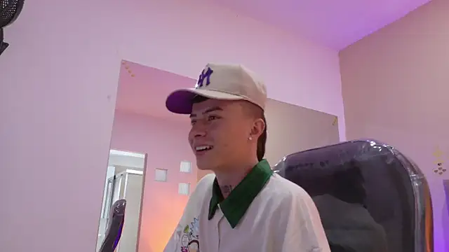 Nascary Fox online show from 11/30/25, 02:43