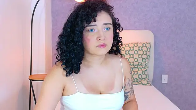 Tracielowe w online show from 12/14/25, 03:34