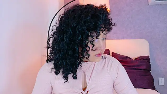 Tracielowe w online show from 12/19/25, 03:35