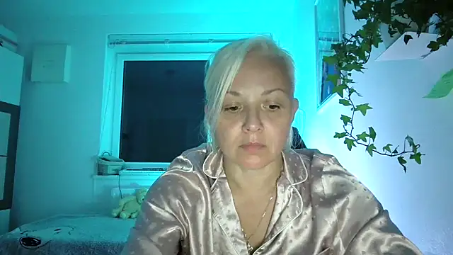 Linsy Kim online show from 09/12/25, 06:52