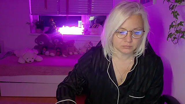 Linsy Kim online show from 01/12/26, 06:18