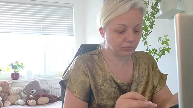 Linsy Kim online show from 03/02/26, 02:57