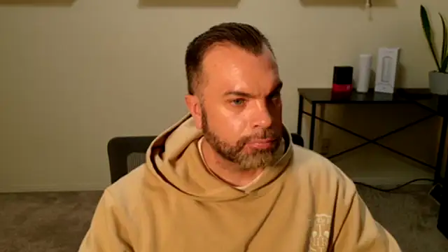 Snapshot of Ty_lerDavid chatting on 09/15/25, 05:35 Ty lerDavid online show from 09/15/25, 05:35