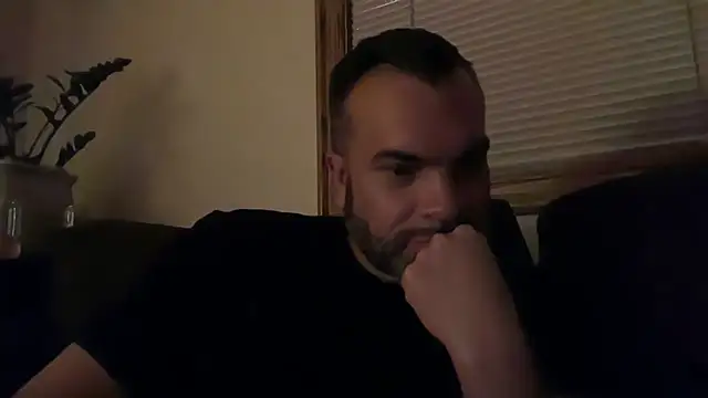 Snapshot of Ty_lerDavid chatting on 12/19/25, 07:48 Ty lerDavid online show from 12/19/25, 07:48