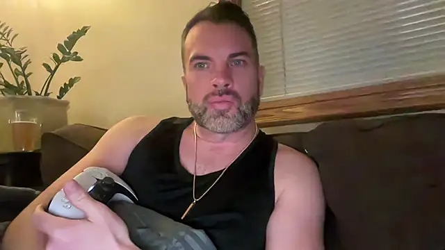 Snapshot of Ty_lerDavid chatting on 02/23/26, 06:33 Ty lerDavid online show from 02/23/26, 06:33