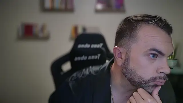 Snapshot of Ty_lerDavid chatting on 03/10/26, 05:51 Ty lerDavid online show from 03/10/26, 05:51