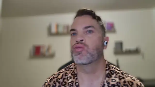 Snapshot of Ty_lerDavid chatting on 03/23/26, 05:28 Ty lerDavid online show from 03/23/26, 05:28