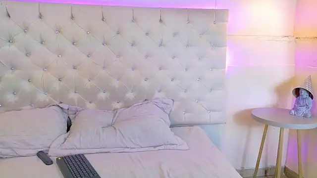 CathMellow online show from 11/22/25, 08:30