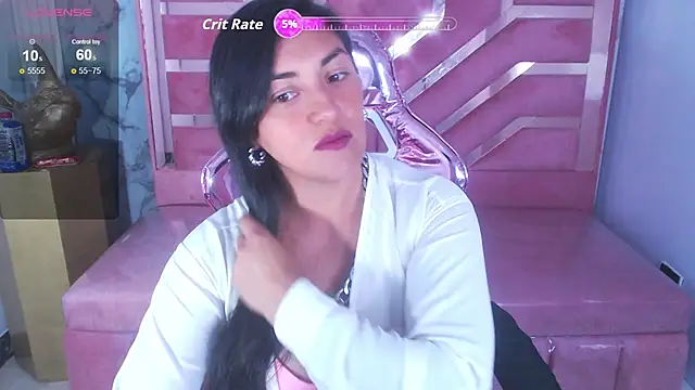 Snapshot of tamara_ch1 chatting on 09/18/25, 10:23 tamara ch1 online show from 09/18/25, 10:23