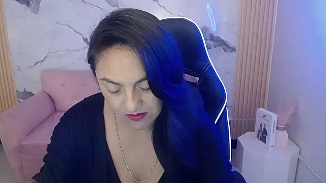 tamara ch1 online show from 11/29/25, 03:42