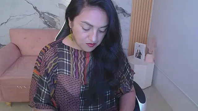 tamara ch1 online show from 12/17/25, 03:34