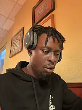 Vikehim online show from 11/11/25, 07:30