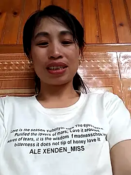 Snapshot of misa_00 chatting on 05/25/26, 02:28 misa 00 online show from 05/25/26, 02:28
