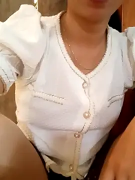 Snapshot of misa_00 chatting on 06/15/26, 03:53 misa 00 online show from 06/15/26, 03:53