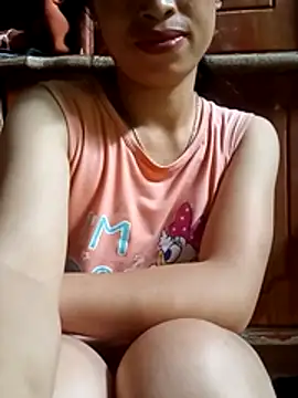 Snapshot of misa_00 chatting on 07/05/26, 04:19 misa 00 online show from 07/05/26, 04:19