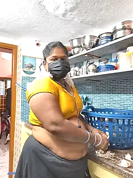 bakyasree143 online show from 10/11/25, 12:54