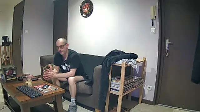 Snapshot of fabDu59 chatting on 01/12/26, 03:50 fabDu59 online show from 01/12/26, 03:50