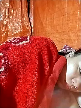 venu00 online show from 10/24/25, 03:47