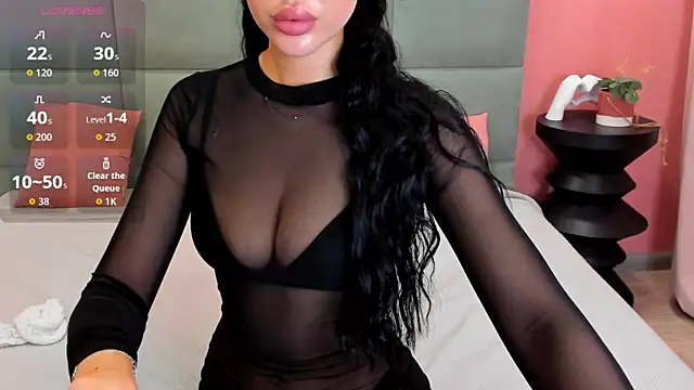 Snapshot of Jennifer_Munoz chatting on 05/27/26, 06:21 Jennifer Munoz online show from 05/27/26, 06:21