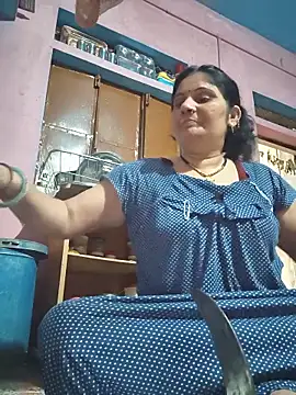 Snapshot of Rakhi99x chatting on 05/26/26, 03:02 Rakhi99x online show from 05/26/26, 03:02