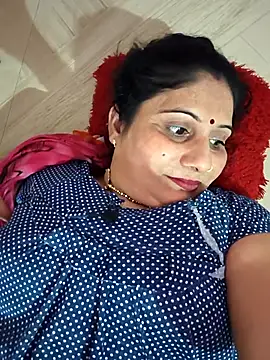 Snapshot of Rakhi99x chatting on 06/09/26, 09:43 Rakhi99x online show from 06/09/26, 09:43