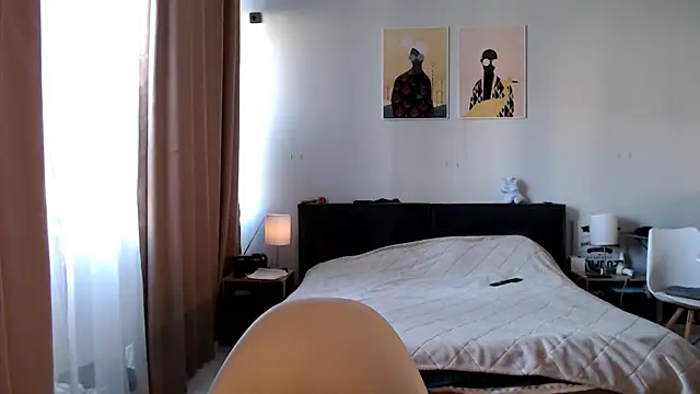 VivianCoke online show from 03/04/26, 09:15