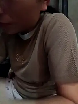 Snapshot of YAYAA-502 chatting on 10/07/25, 01:03 YAYAA-502 online show from 10/07/25, 01:03