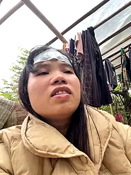 Ngoc-bbi online show from 10/27/25, 04:49