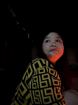 Ngoc-bbi online show from 11/27/25, 11:29